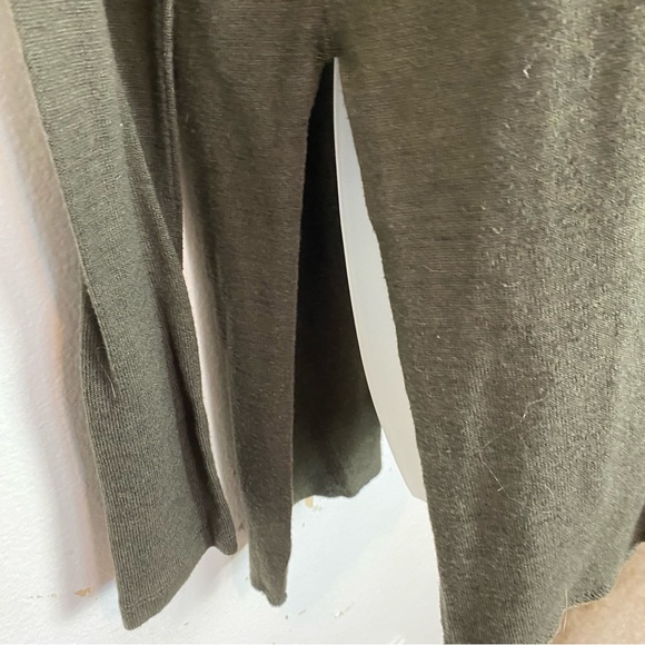 Aritzia Wilfred army green asymmetrical hem side slit long sleeve top - Picture 3 of 8